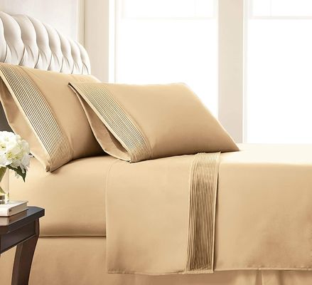 Minimalistische vouwbare microfiber polyester katoen hotel huishoudelijk vierdelige beddengoed set